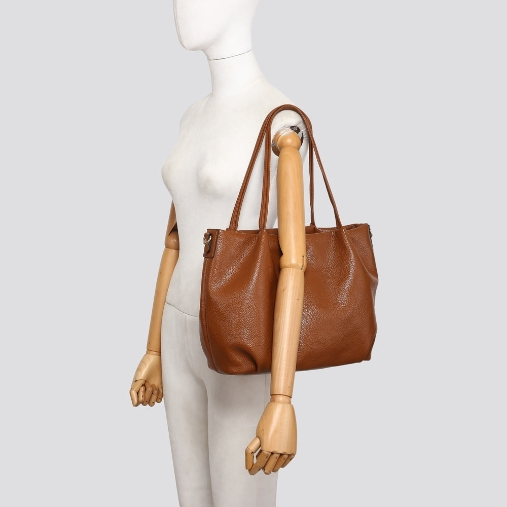 Everyday shoulder bag