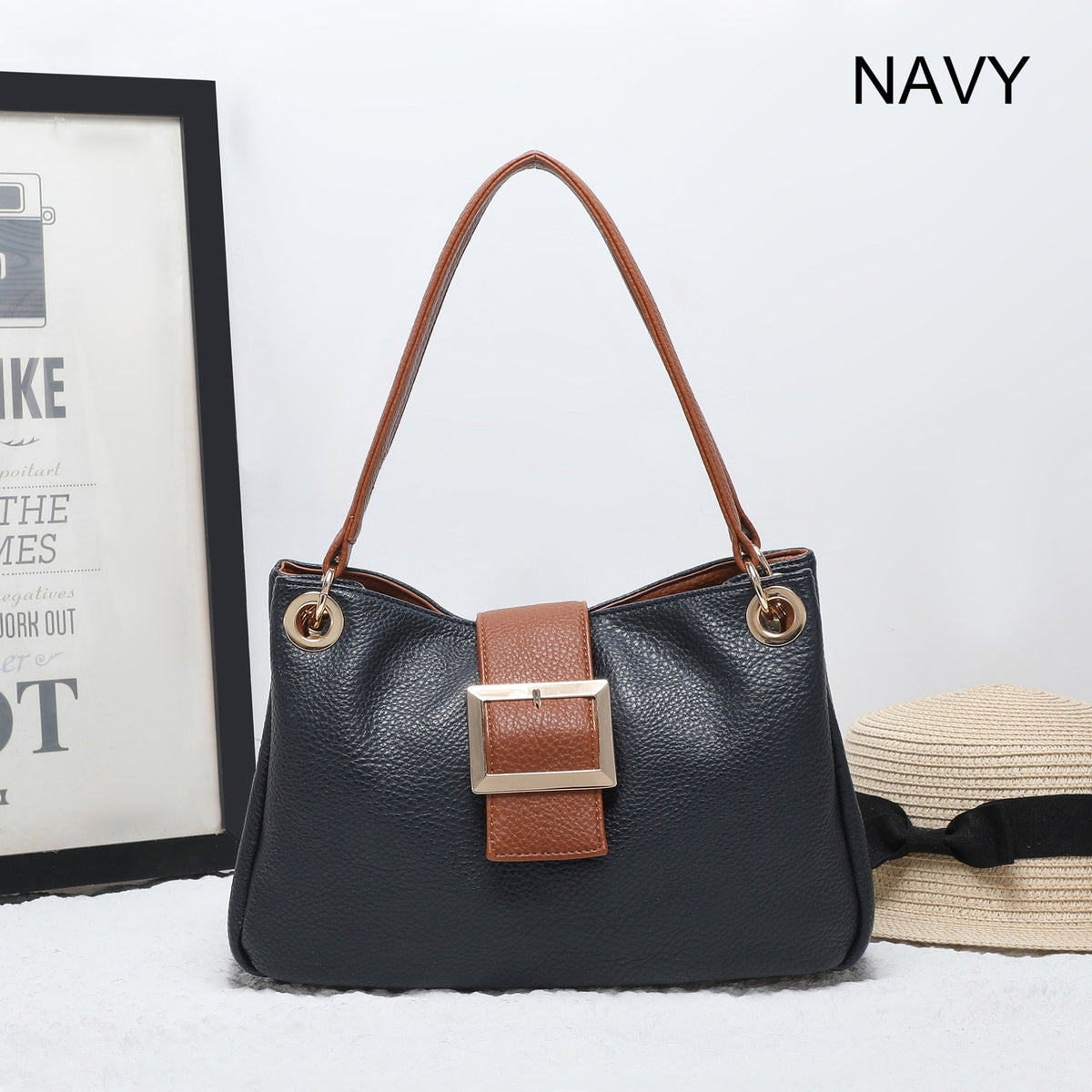 Handbag with tan detail