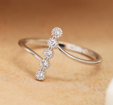 White gold plated crystal column ring Sm/Med
