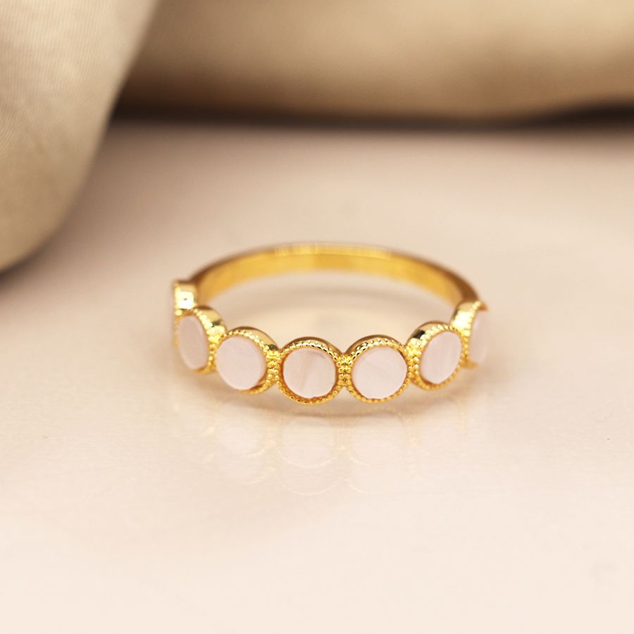 Gold plated ring with white shell circles – sml/med