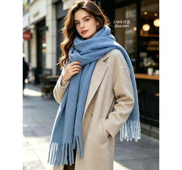 Oversized scarf with fringe