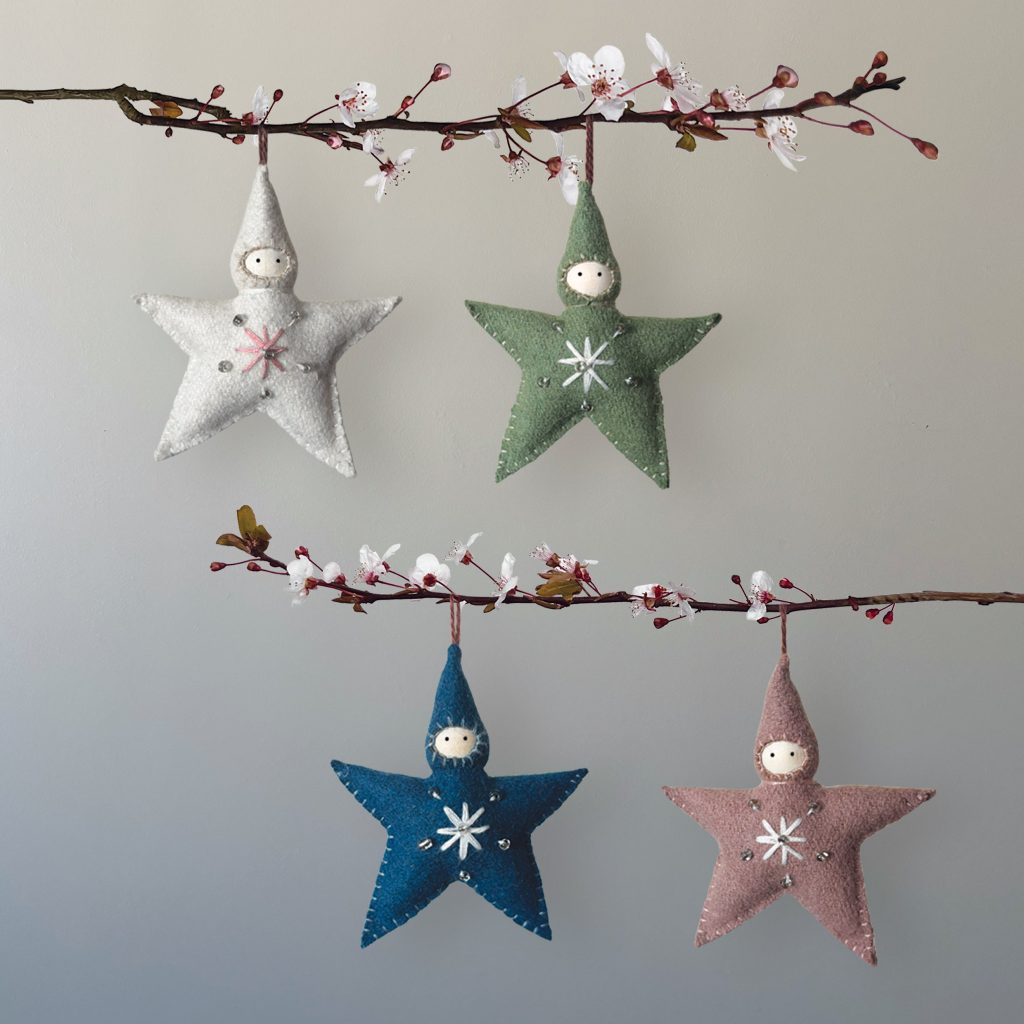 Small felt star baby-Cream