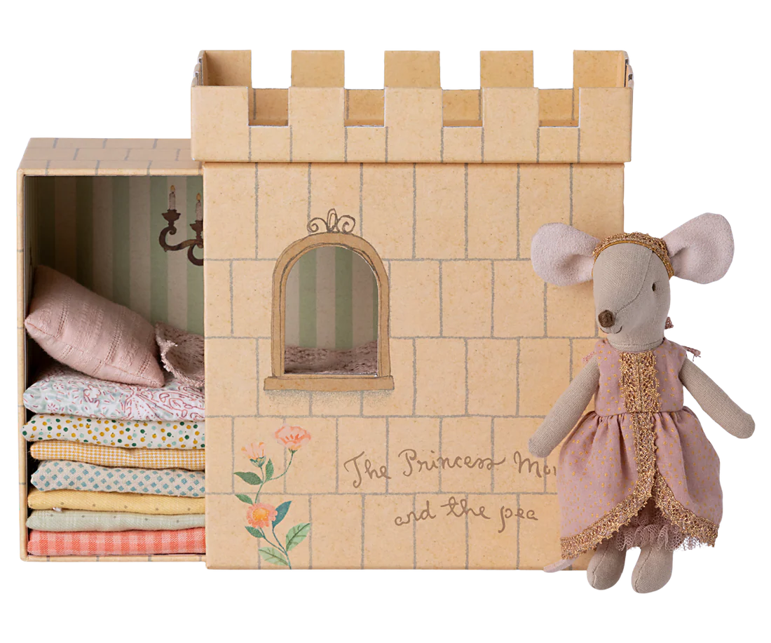Princess and the pea, Big sister mouse