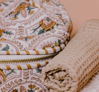 Pink City Courtyard Vanity Case