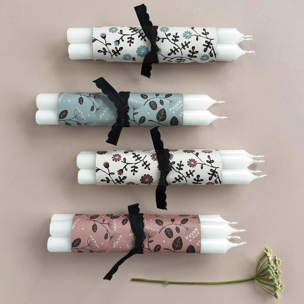 Wrapped candles-Blue daisy