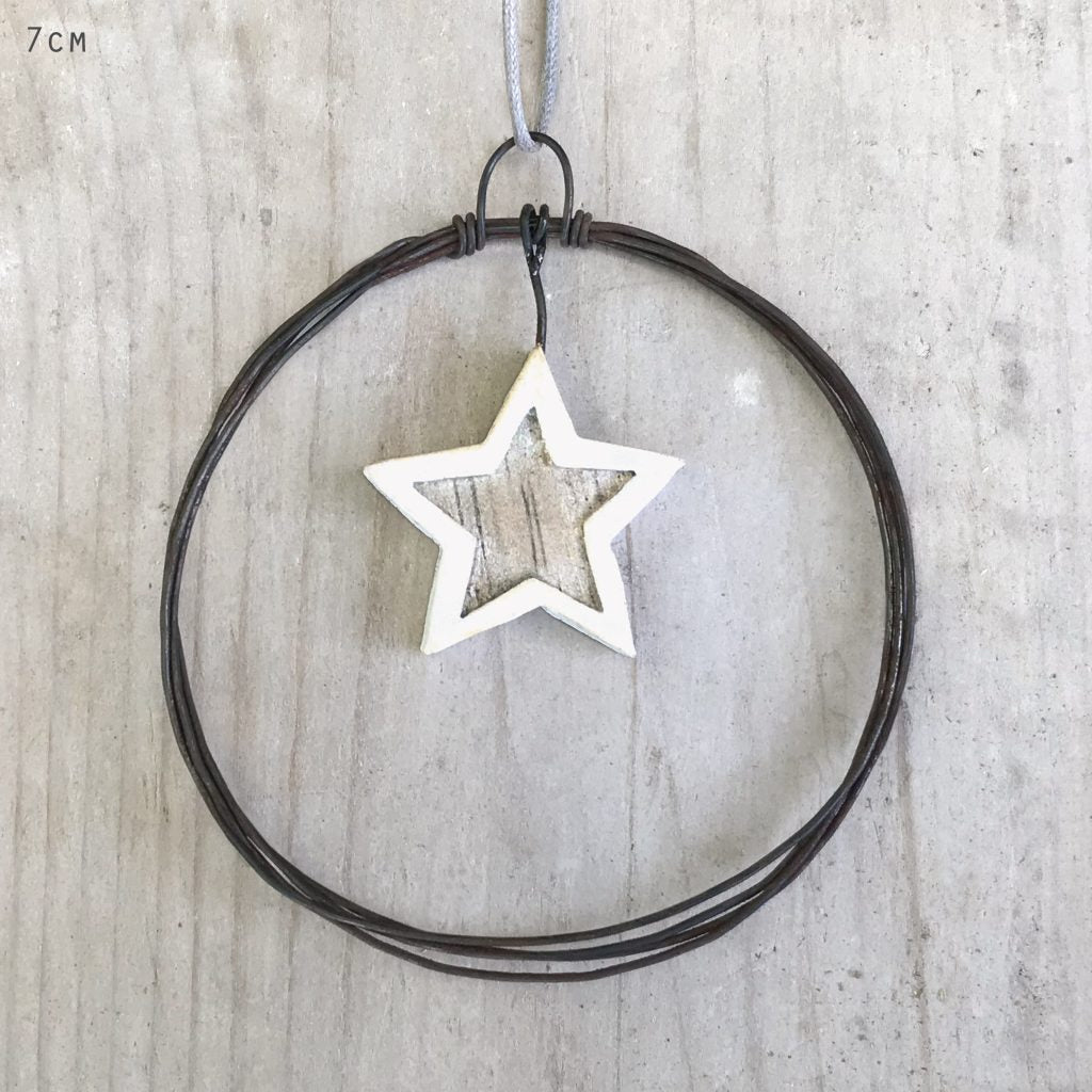 Sml rusty wire wreath-Star