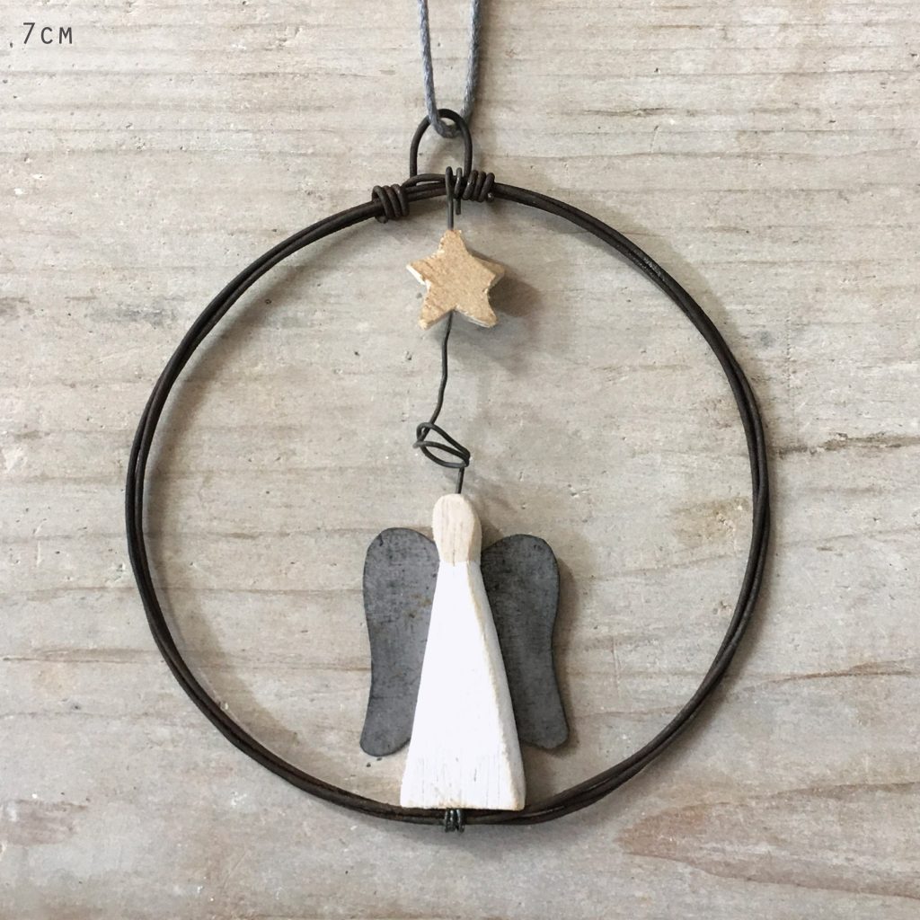 Sml rusty wire wreath-Angel