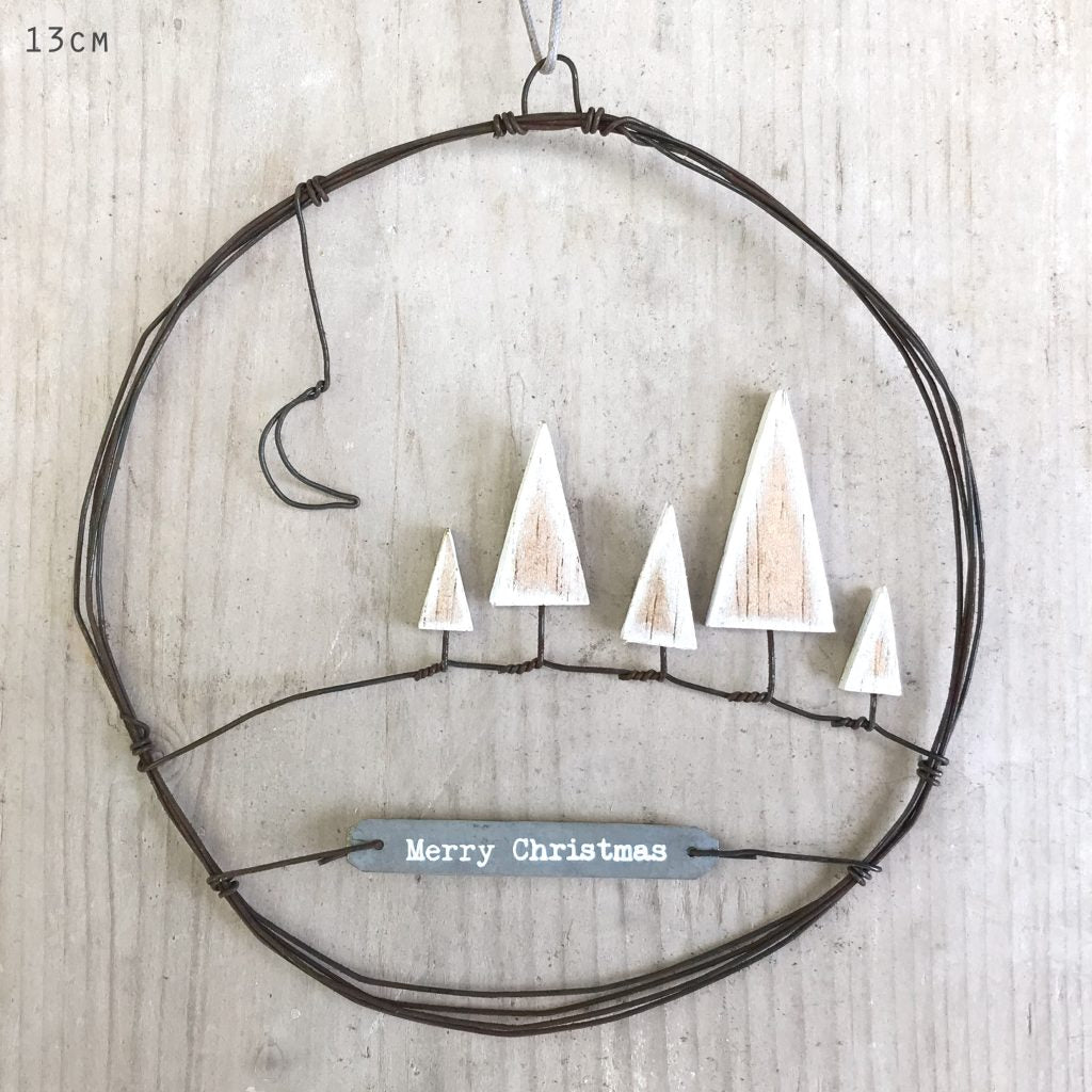 Lg rusty wire wreath-Christmas trees