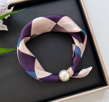 Women's Polyester Jacquard Pearl Neck Scarf