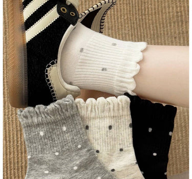 Rufia - Polka Dot Ruffle Edge Mid-Calf Capsule Socks