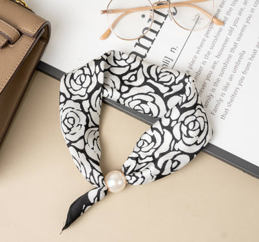 Elegant black-and-white floral magnetic scarf with pearl, trendy
