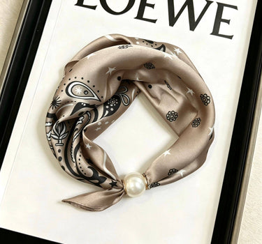Satin scarf with magnetic pearl clasp