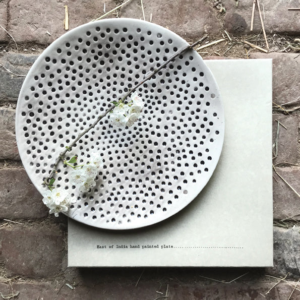 Boxed rustic plate-Dimpled spots