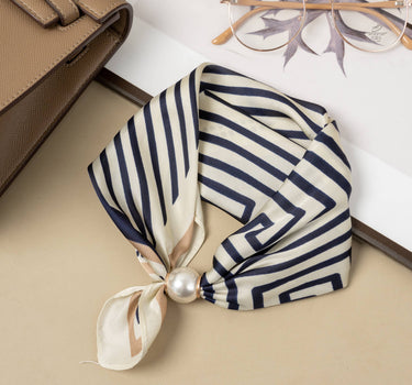 Magnetic-pearl polyester scarf with geometric stripe pattern