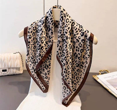 Scarf touch  leopard pattern