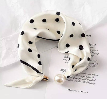 Satin scarf with magnetic pearl clasp