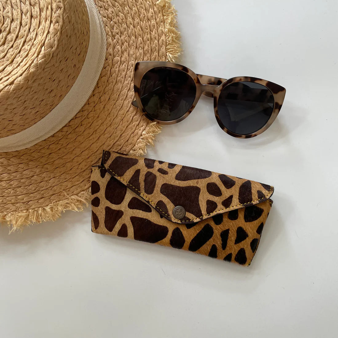 Glasses case with giraffe print