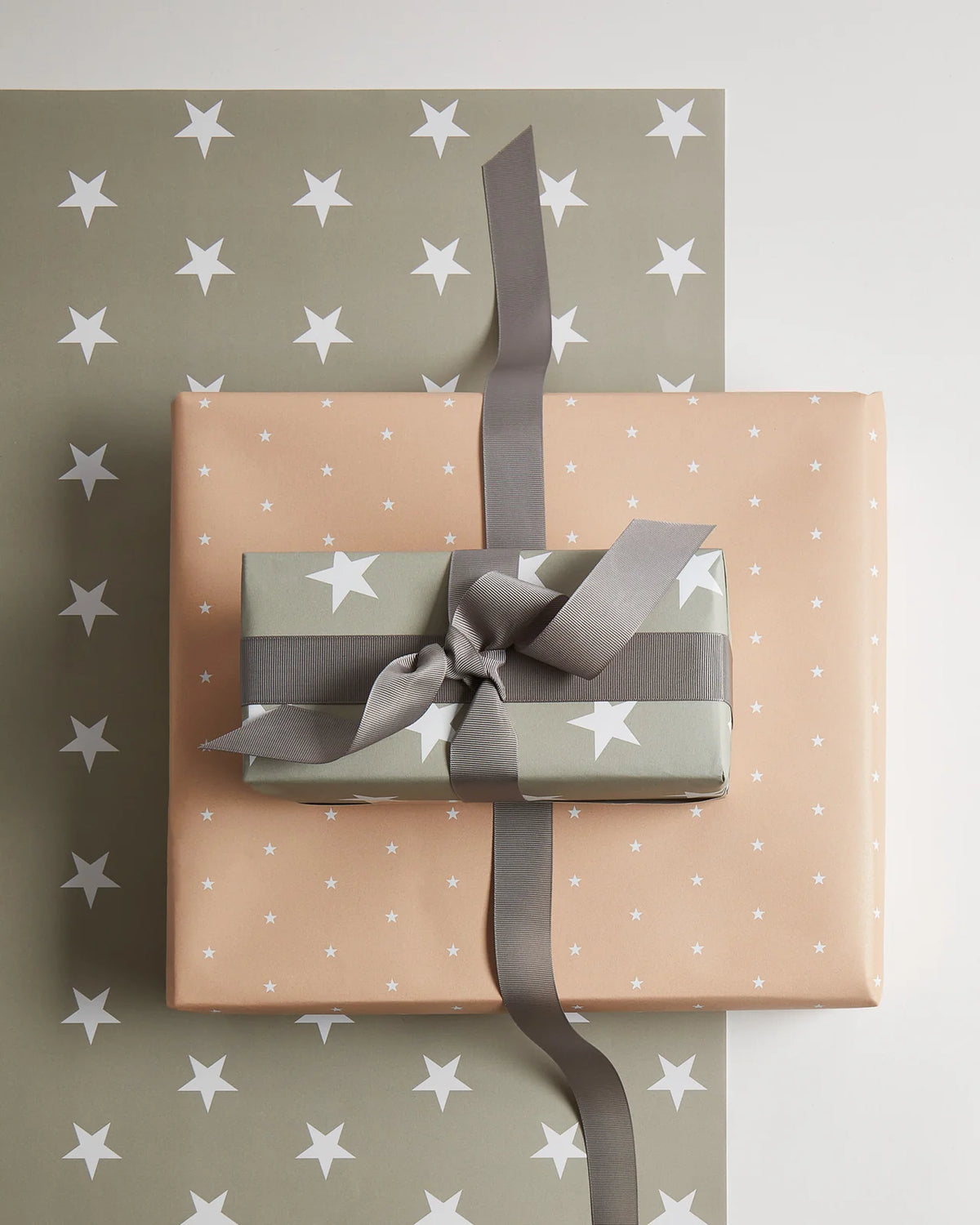 Wrapping Paper | No.2 | Dove Grey | Large Star