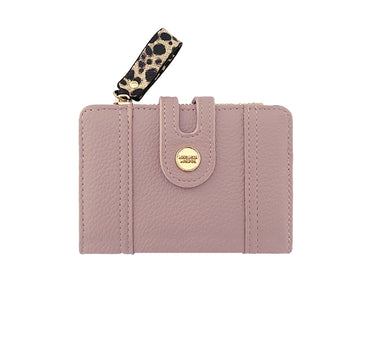 Medium purse with leopard detail