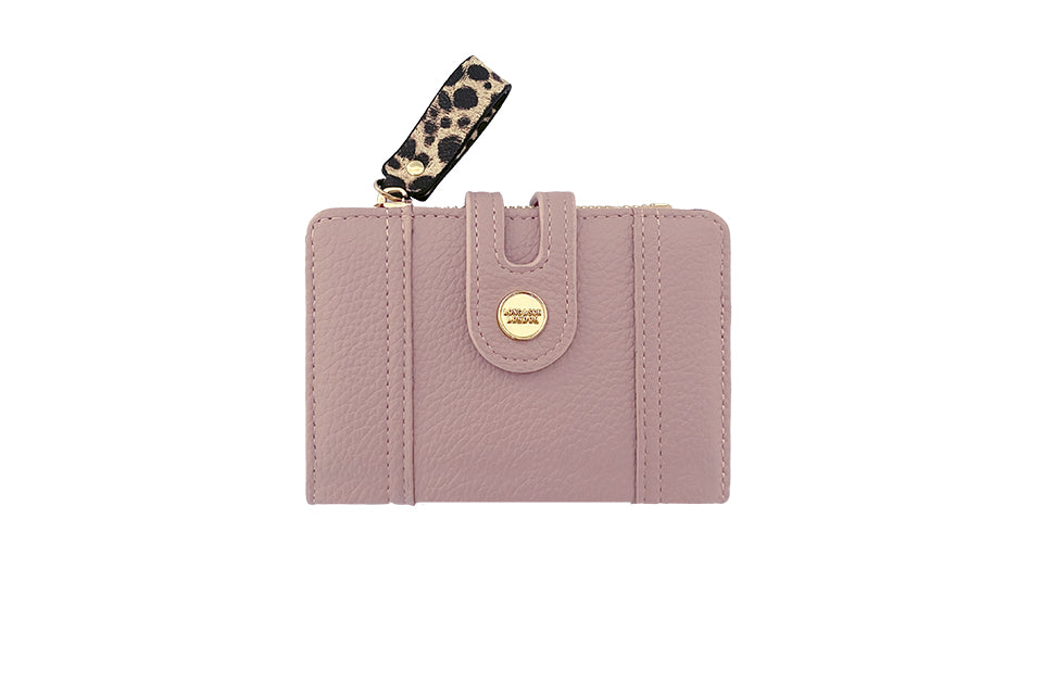 Medium purse with leopard detail