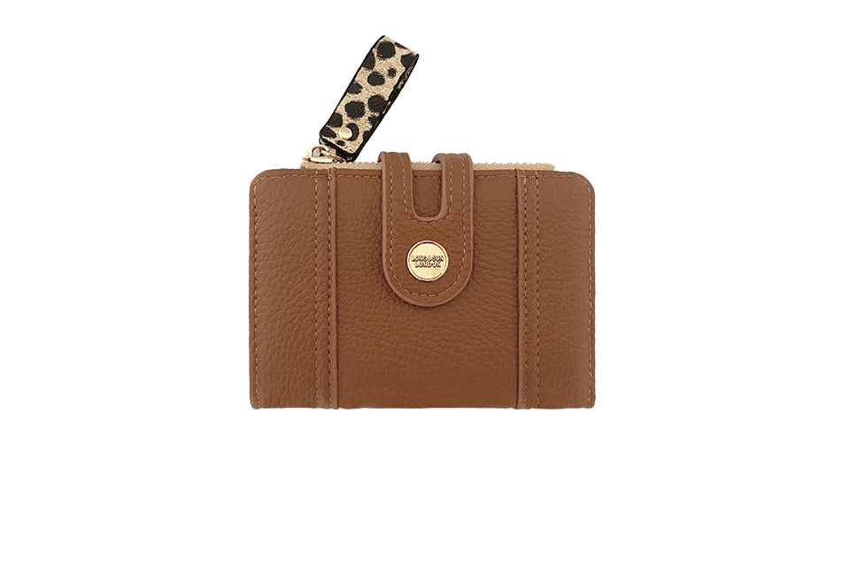 Medium purse with leopard detail