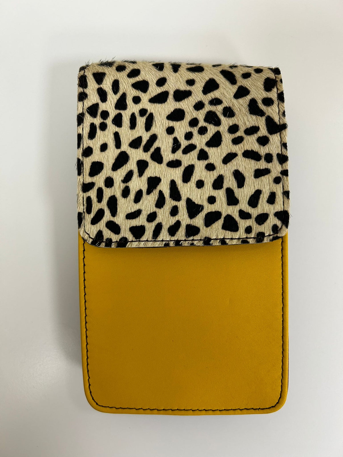 Phone pouch yellow with dots