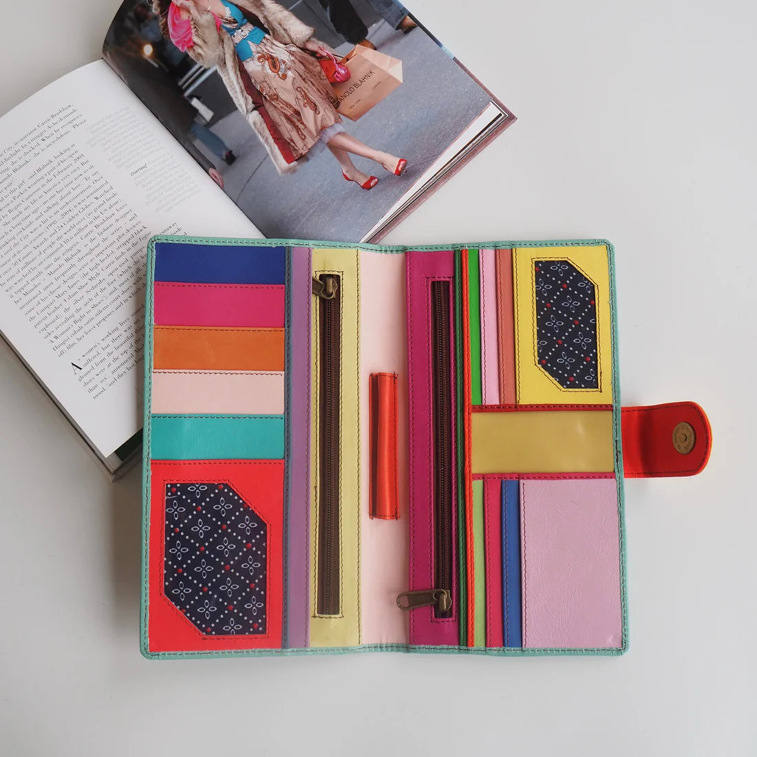 Eve organiser teal with pink spot