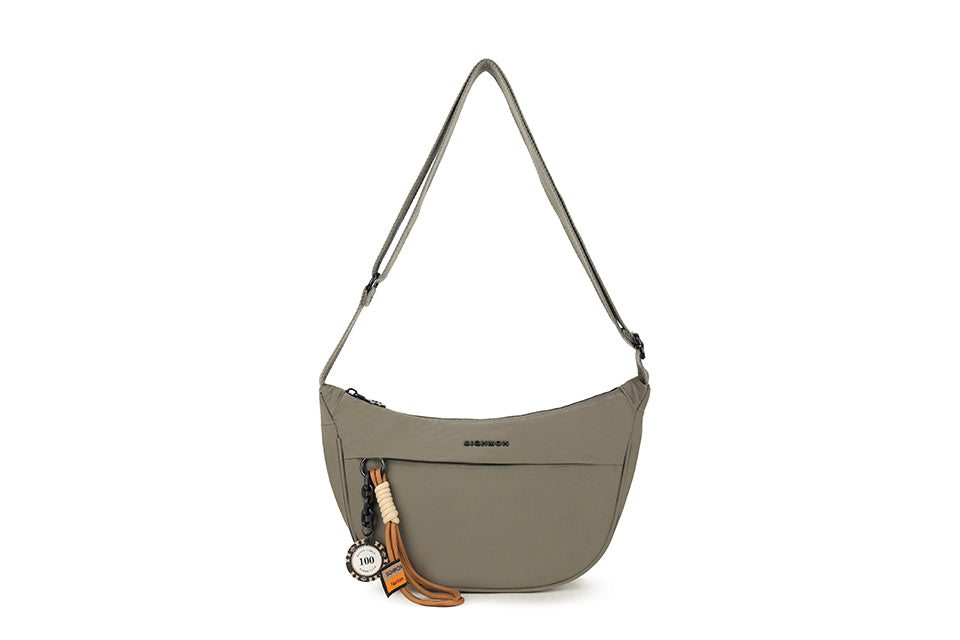Light shoulder bag