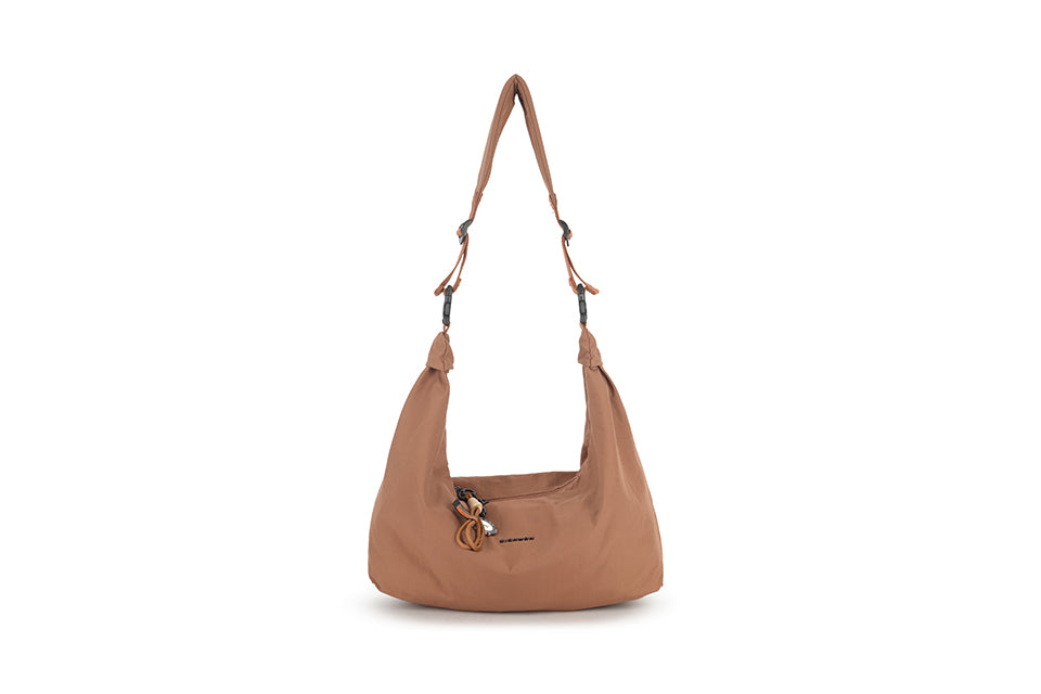 Medium shoulder bag
