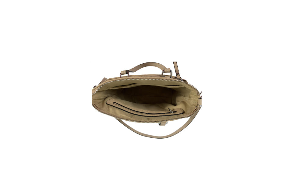 Multi pocket bag with short handle