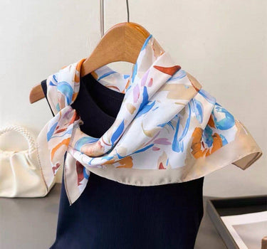 Small square scarf 70 x 70 cm
