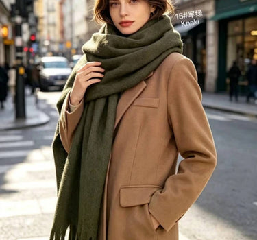 Oversized scarf with fringe