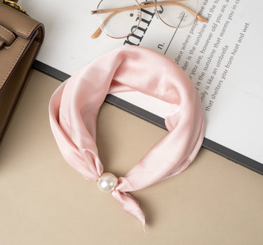 Solid satin-effect scarf with magnetic pearl, elegant and chic