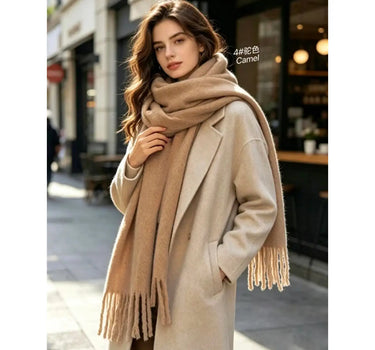 Oversized scarf with fringe