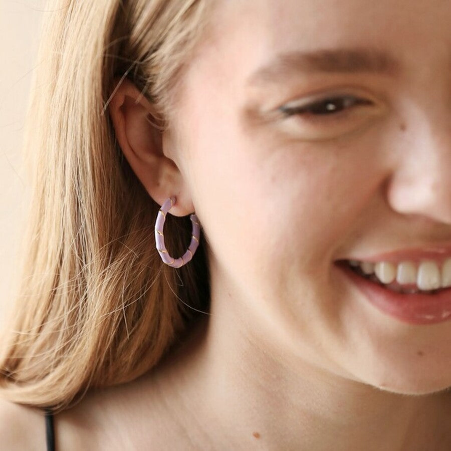 Lilac enamel rope hoop earrings in gold