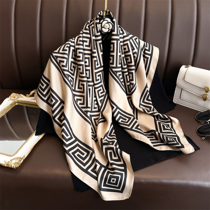 Elegant Geometric Pattern Neck Square Scarf