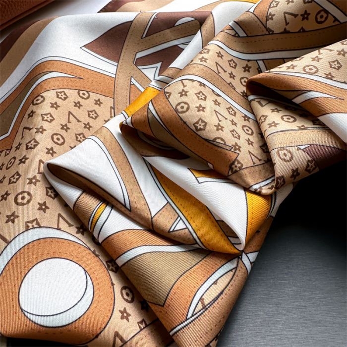 Luxury Geometric &amp; Floral Print Neck Square Scarf in Brown