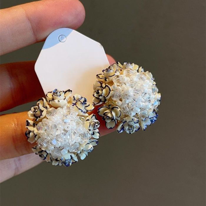 Boho Chic Beaded Flower Earrings in Ivory/Blue