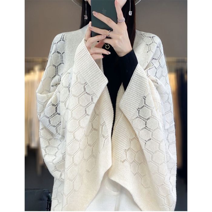 Soft Lightweight Cashmere Shawl in Cream