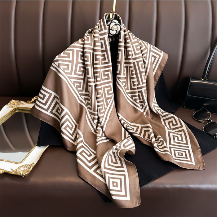 Elegant Geometric Pattern Neck Square Scarf