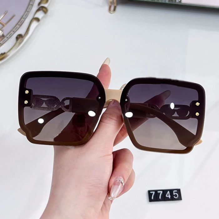 Brown sunglasses