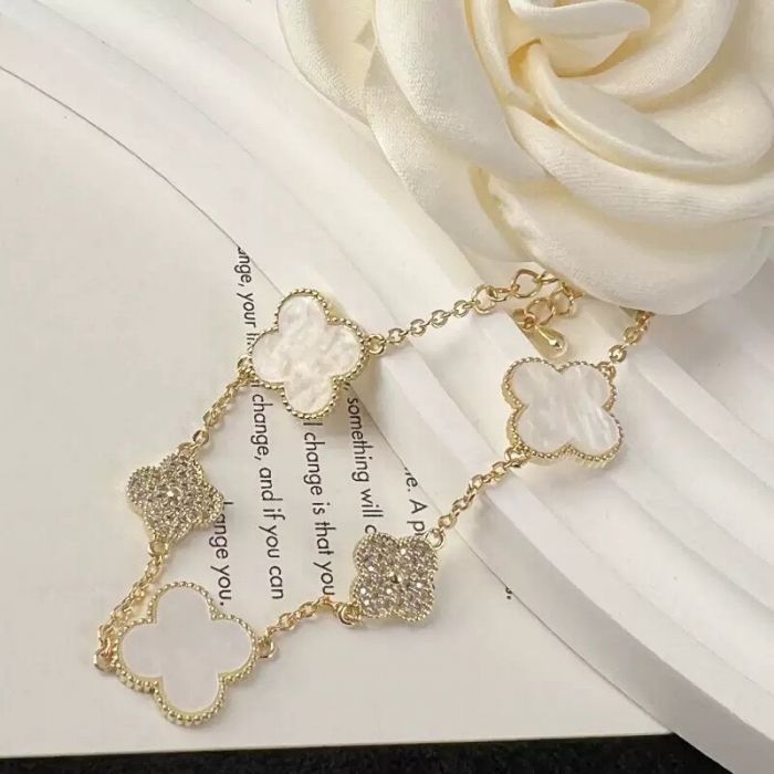 Four Petals Bracelets in Rose Ivory