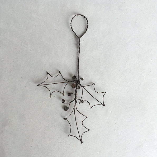 Wire hanging holly